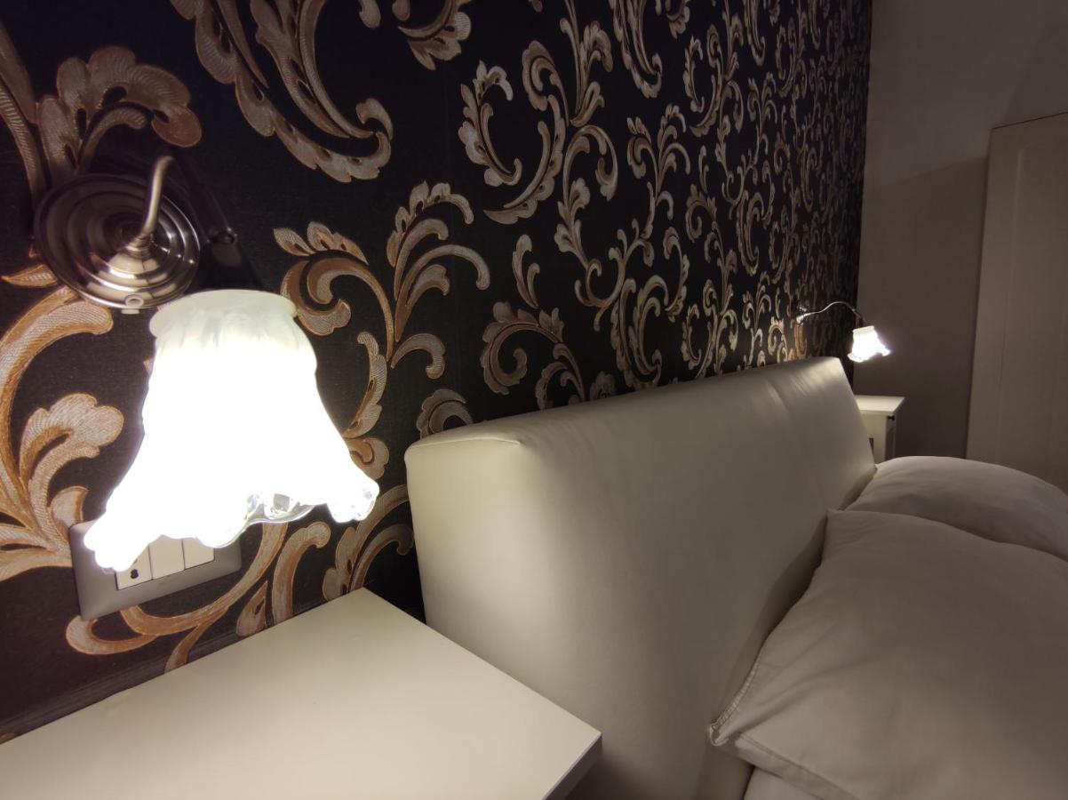 Sami Luxury Rooms 3 8 0 7 9 4 9 2 5 3 Syracuse Buitenkant foto