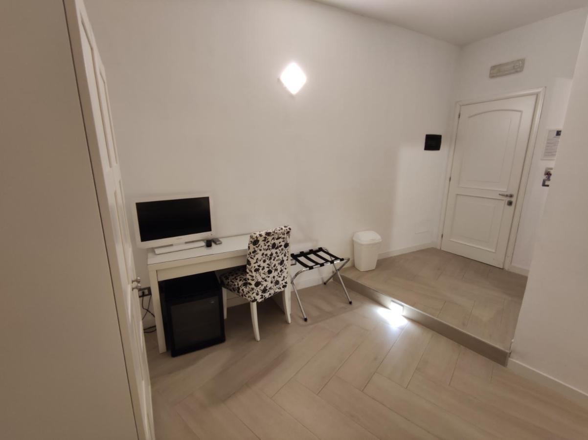 Sami Luxury Rooms 3 8 0 7 9 4 9 2 5 3 Syracuse Buitenkant foto